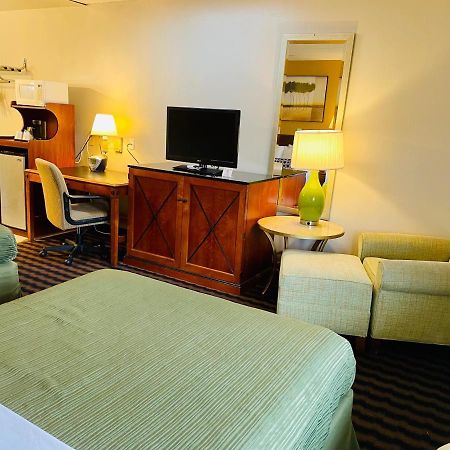 Red Carpet Inn Duncannon New Buffalo Экстерьер фото