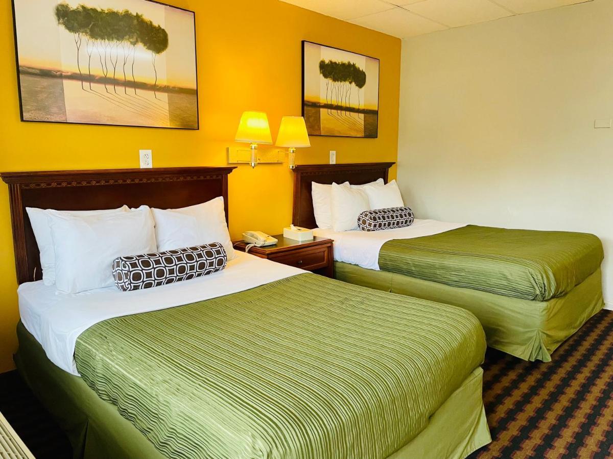 Red Carpet Inn Duncannon New Buffalo Экстерьер фото